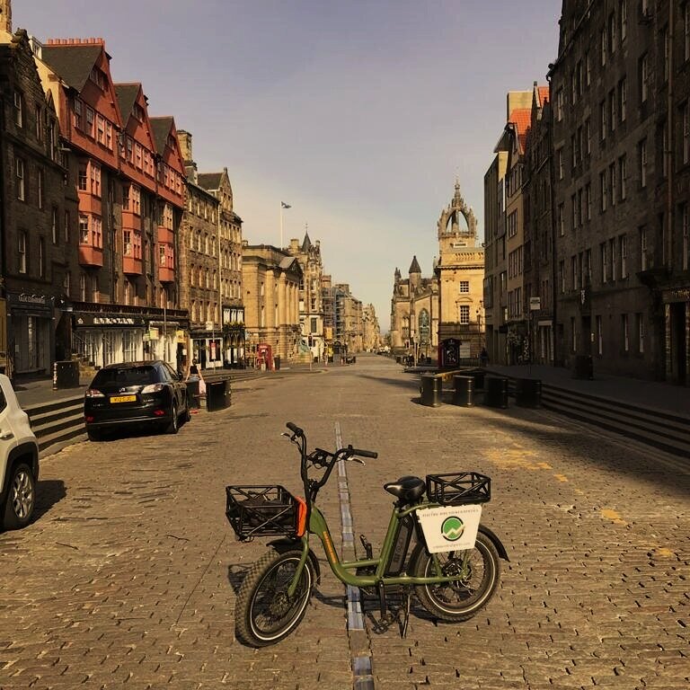 The City tour takes in both the Old and New Town, Carlton Hill and Arthur's Seat. Find out more→
